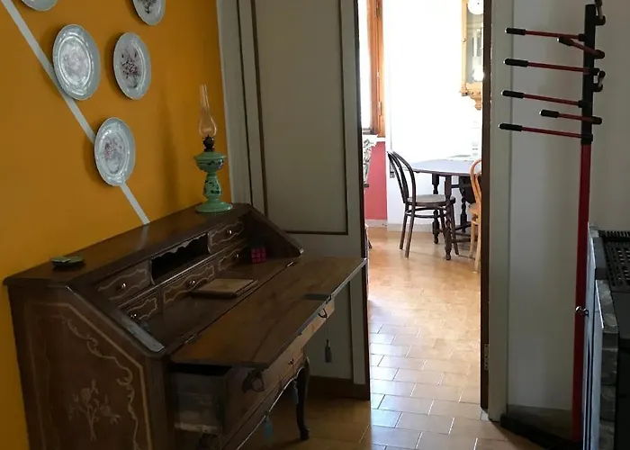 Il Semaforo A Due Passi Dal Centro Di アパート ピエトラサンタ