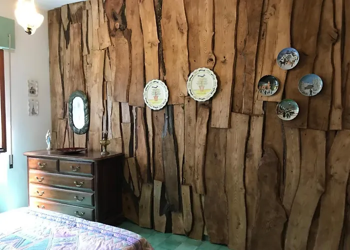 Il Semaforo A Due Passi Dal Centro Di * ピエトラサンタ